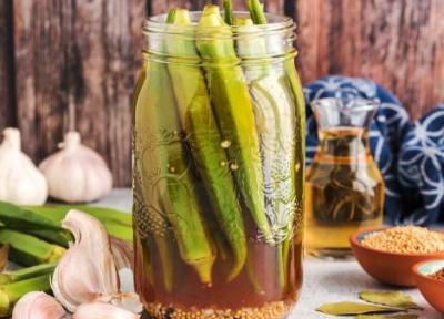 طرز تهیه ترشی بامیه خانگی به 3 روش: با سرکه، گوجه و رب انار طرز تهیه ترشی بامیه خانگی به 3 روش: با سرکه، گوجه و رب انار